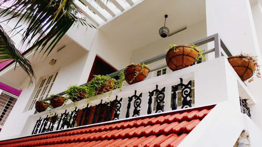 Villa Mariana Kochi Exterior foto